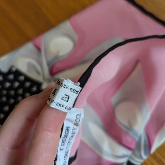 Large Tiffany silk ribbon scarf - Picture 6 of 9